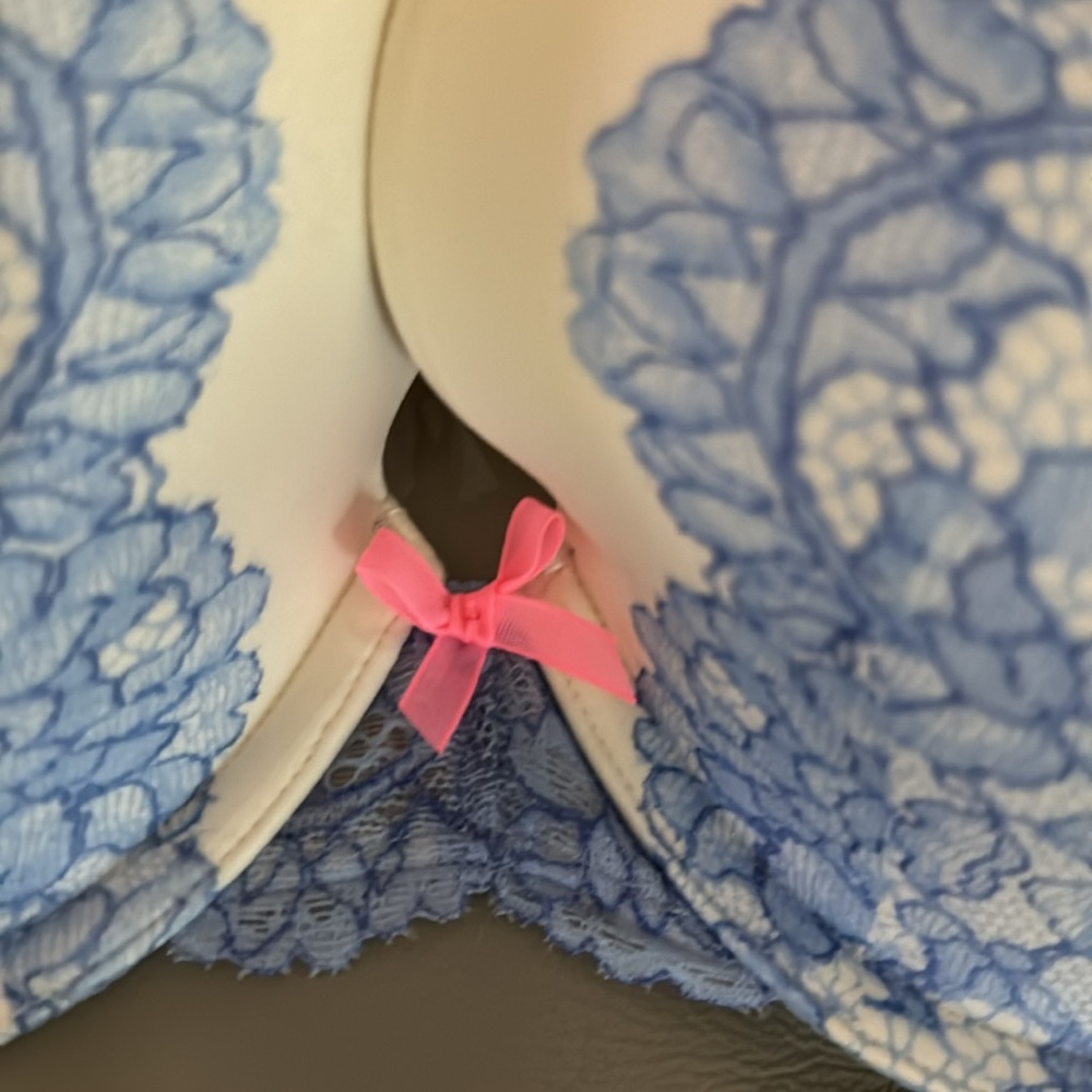 VS bra - Picture 2 of 6